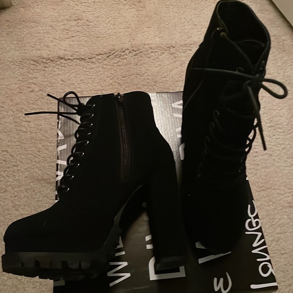 Heeled booties - Picture 4 of 5